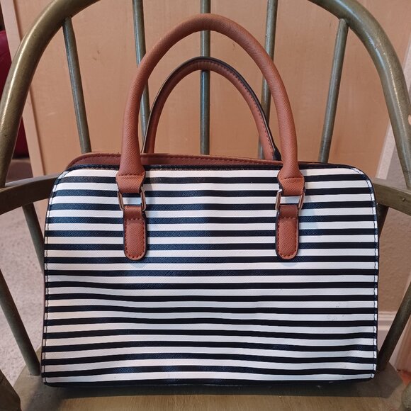 GUESS Handbag Satchel Black & White Striped with Wallet Beautiful Condition - Picture 2 of 16